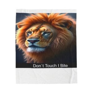Lion Print Velveteen Plush Blanket – Cozy Throw for Animal Lovers